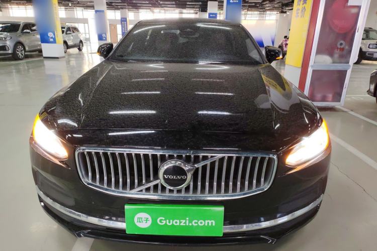 Used Volvo S90 2023 B5 Zhiyuan Luxury Edition Front
