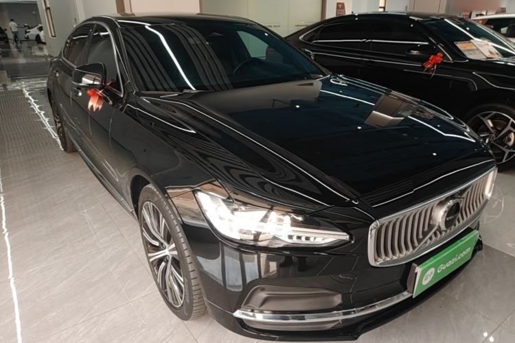 Used Volvo S90 2023 B5 Zhiyuan Luxury Edition Front Right 45 Deg