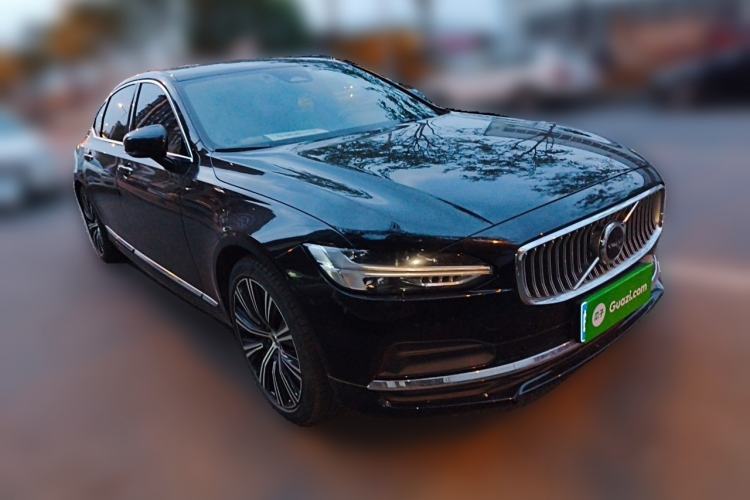 Used Volvo S90 2023 B5 Zhiyuan Luxury Edition Front Right 45 Deg