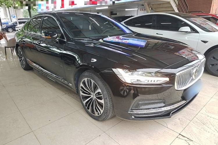 Used Volvo S90 2023 B5 Zhiyi Luxury Edition Front Right 45 Deg