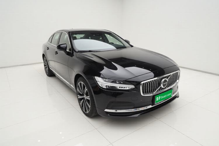 Used Volvo S90 2023 B5 Zhiyuan Luxury Edition Front Right 45 Deg