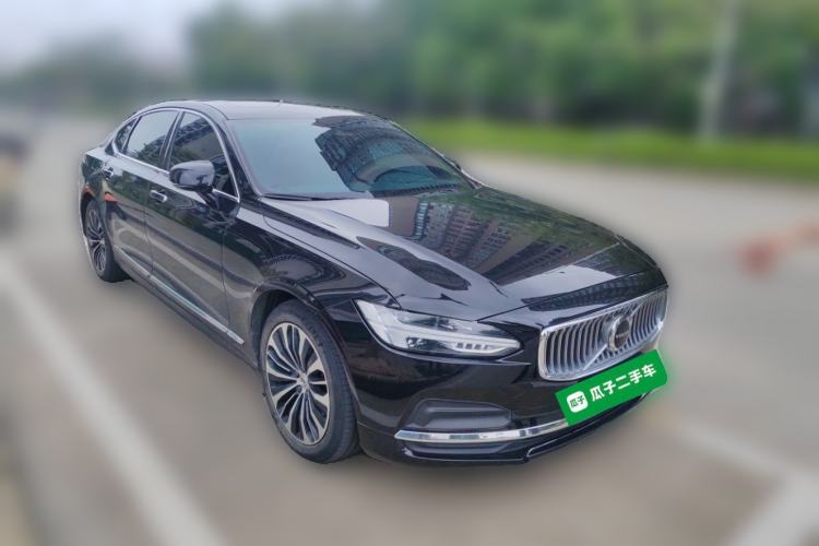Used Volvo S90 2023 B5 Zhiyi Luxury Edition Front Right 45 Deg