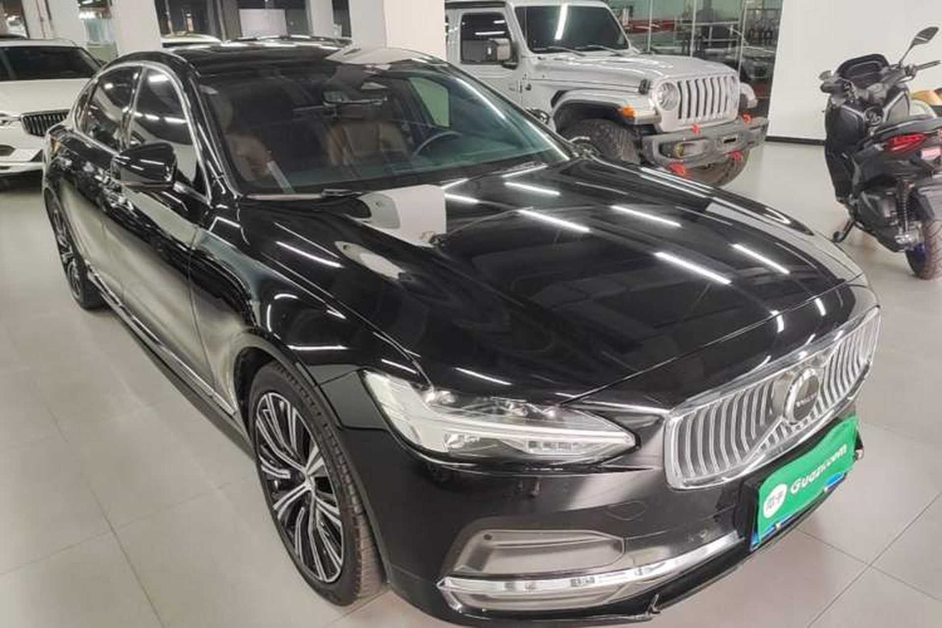 Used Volvo S90 2023 B5 Zhiyuan Luxury Edition Front Right 45 Deg