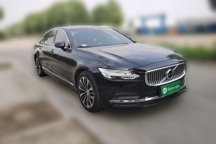 Used Volvo S90 2023 B5 Zhiyi Luxury Edition Front Right 45 Deg