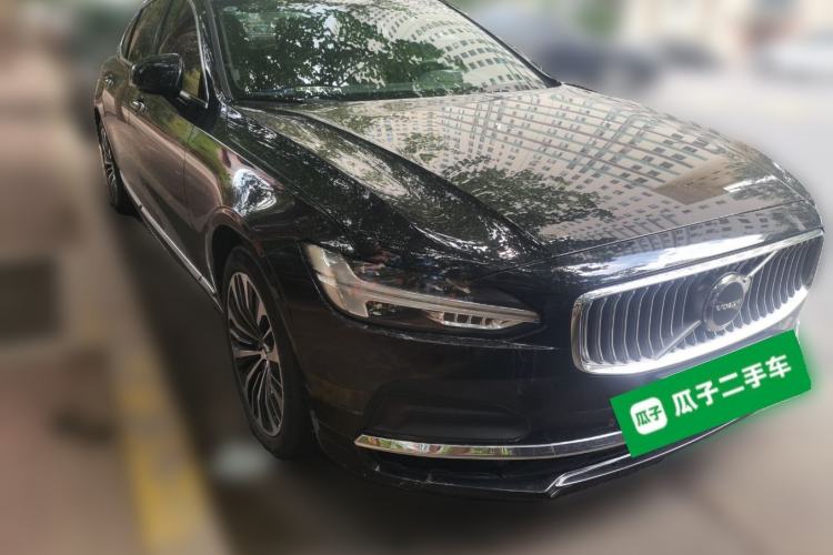 Used Volvo S90 2023 B5 Zhiyi Luxury Edition Front Right 45 Deg