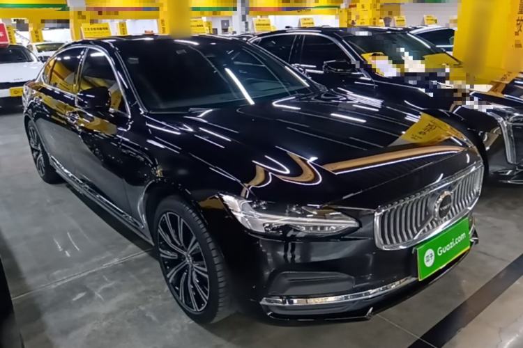 Used Volvo S90 2023 B5 Zhiyuan Luxury Edition Front Right 45 Deg