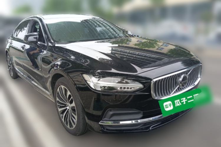 Used Volvo S90 2023 B5 Zhiyi Luxury Edition Front Right 45 Deg
