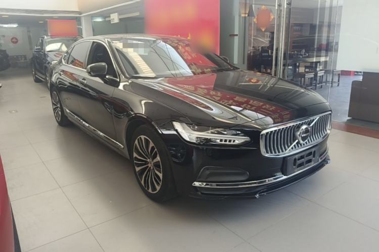 Used Volvo S90 2023 B5 Zhiyi Luxury Edition Front Right 45 Deg