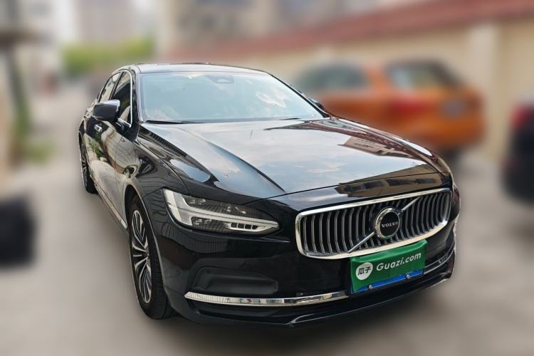 Used Volvo S90 2023 B5 Zhiyi Luxury Edition Front Right 45 Deg