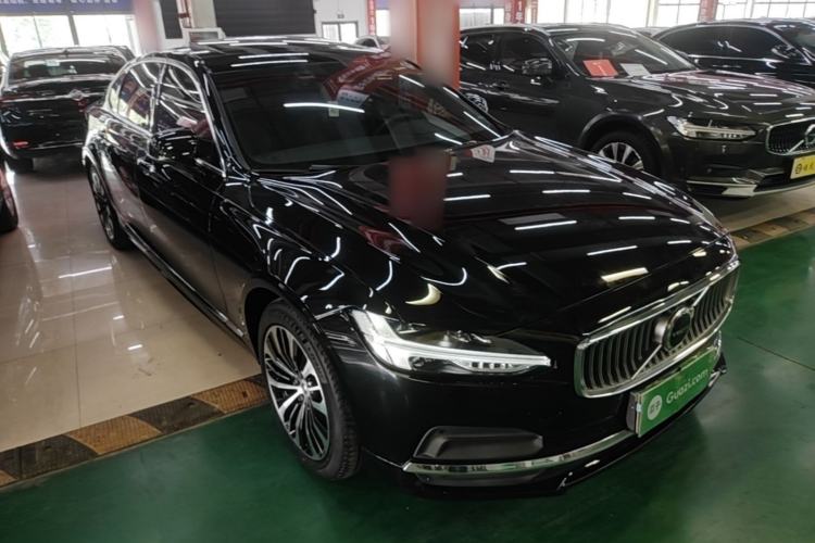 Used Volvo S90 2023 B5 Zhiyi Luxury Edition Front Right 45 Deg