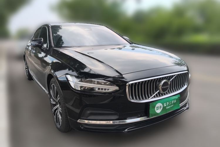 Used Volvo S90 2023 B5 Zhiyuan Luxury Edition Front Right 45 Deg
