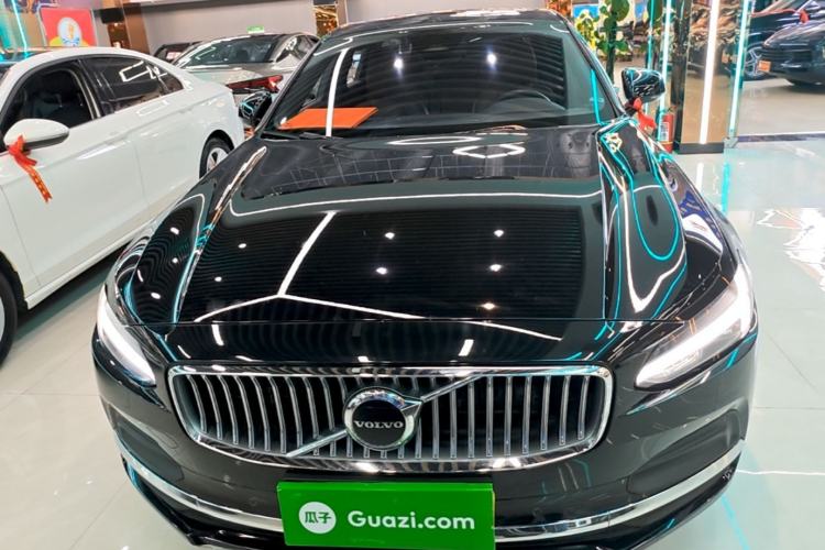 Used Volvo S90 2023 B5 Zhiyuan Luxury Edition Front