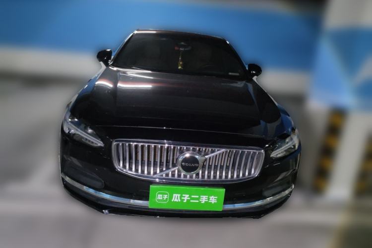 Used Volvo S90 2023 B5 Zhiyuan Luxury Edition Front