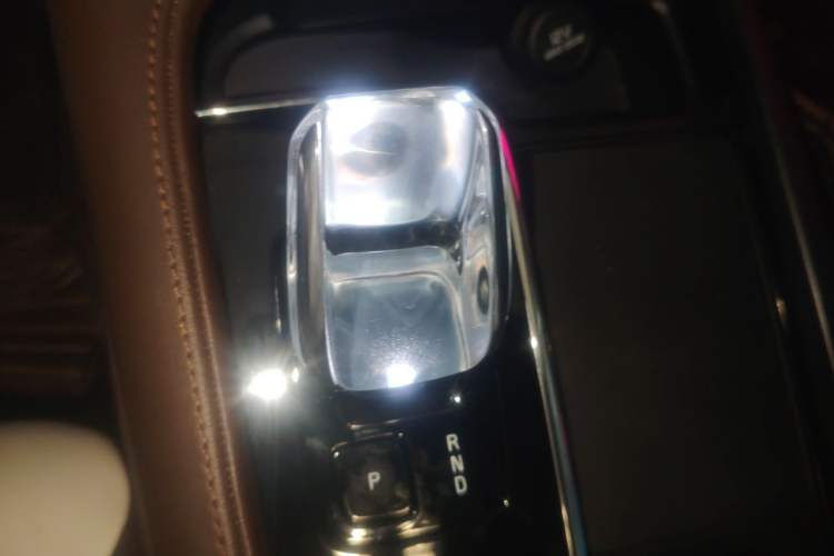 Used Volvo S90 2023 B5 Zhiyuan Luxury Edition Gear Lever