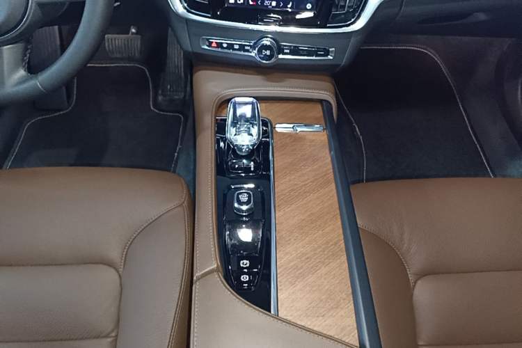 Used Volvo S90 2023 B5 Zhiyi Luxury Edition Gear Lever