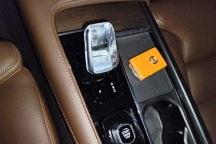 Used Volvo S90 2023 B5 Zhiyuan Luxury Edition Gear Lever