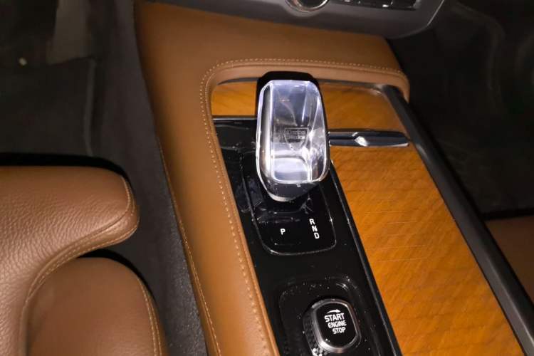 Used Volvo S90 2023 B5 Zhiyi Luxury Edition Gear Lever