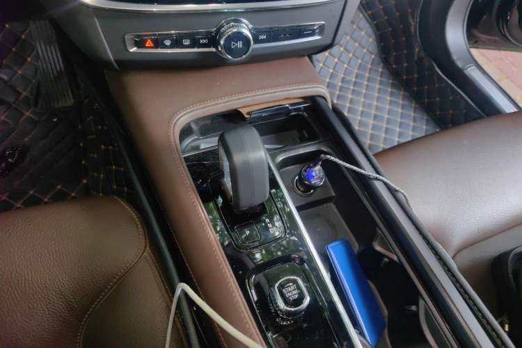 Used Volvo S90 2023 B5 Zhiyi Luxury Edition Gear Lever