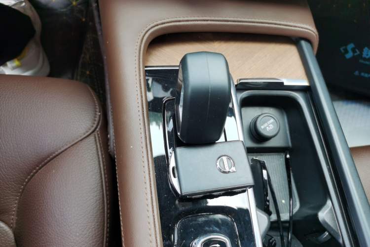 Used Volvo S90 2023 B5 Zhiyi Luxury Edition Gear Lever