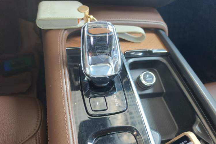 Used Volvo S90 2023 B5 Zhiyi Luxury Edition Gear Lever