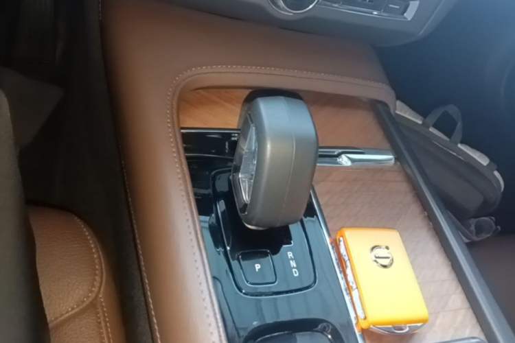 Used Volvo S90 2023 B5 Zhiyi Luxury Edition Gear Lever