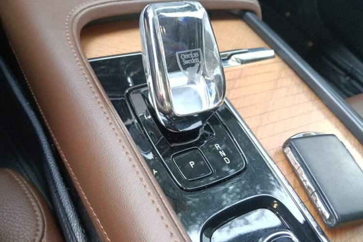Used Volvo S90 2023 B5 Zhiyi Luxury Edition Gear Lever