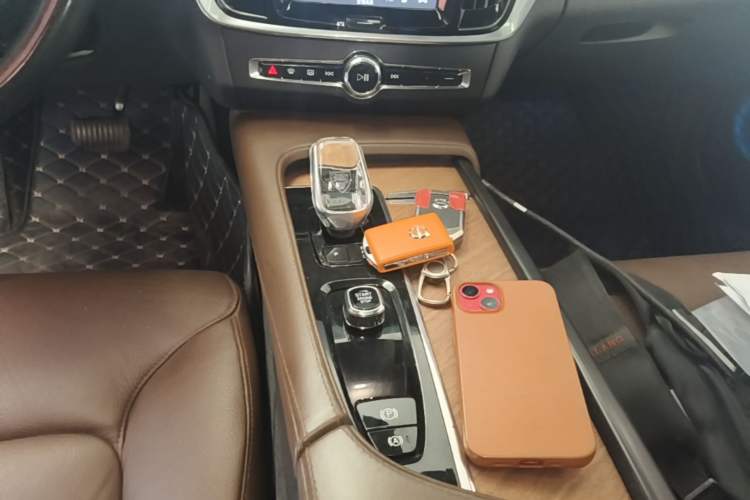 Used Volvo S90 2023 B5 Zhiyi Luxury Edition Gear Lever
