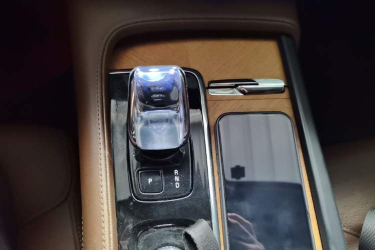 Used Volvo S90 2023 B5 Zhiyi Luxury Edition Gear Lever