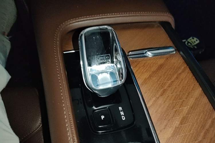 Used Volvo S90 2023 B5 Zhiyi Luxury Edition Gear Lever