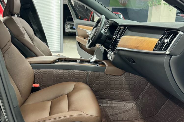 Used Volvo S90 2023 B5 Zhiyi Luxury Edition Interior 4