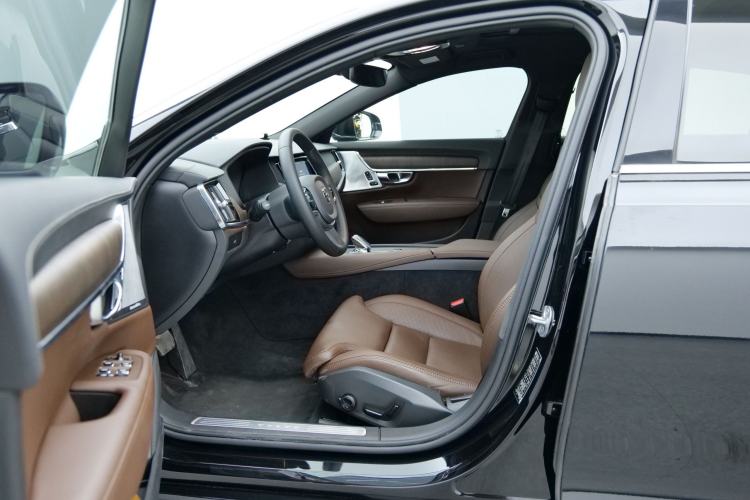 Used Volvo S90 2023 B5 Luxury Smart Edition Interior 5