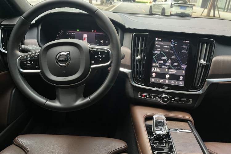 Used Volvo S90 2023 B5 Zhiyuan Luxury Edition Interior 5