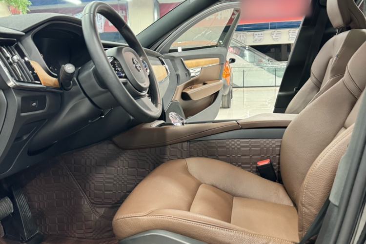Used Volvo S90 2023 B5 Zhiyi Luxury Edition Interior 5