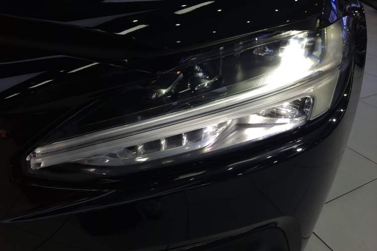 Used Volvo S90 2023 B5 Zhiyuan Luxury Edition Left Front Headlight