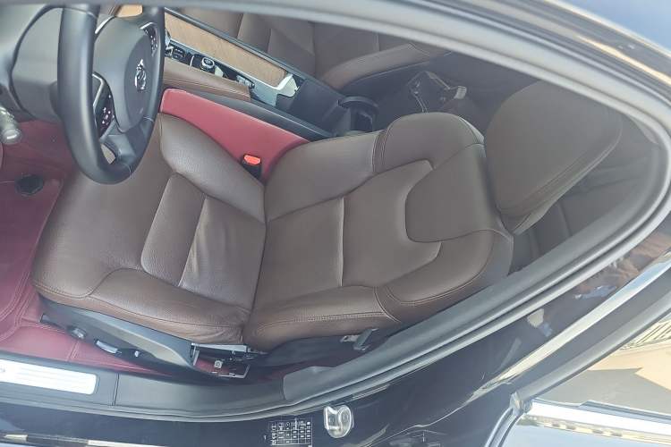 Used Volvo S90 2023 B5 Zhiyi Luxury Edition Left Front Seat