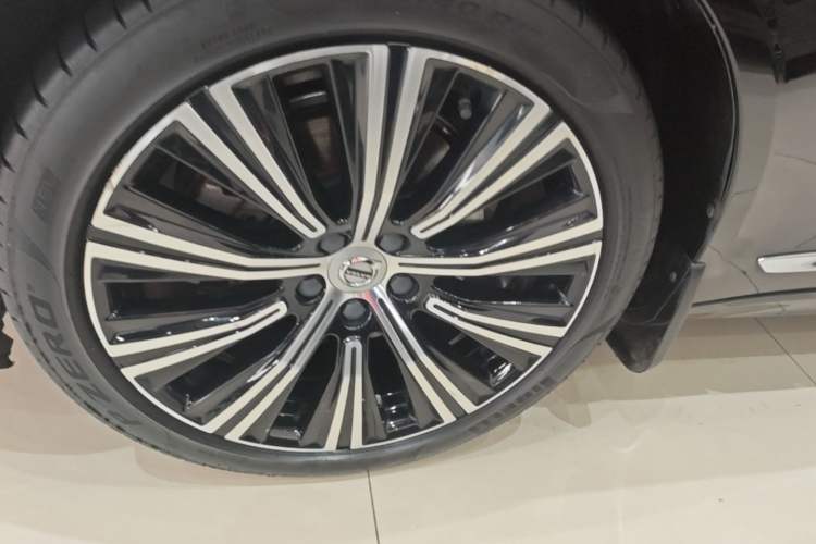 Used Volvo S90 2023 B5 Zhiyuan Luxury Edition Left Front Wheel Hub