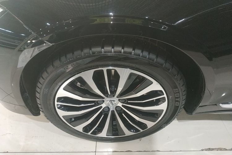 Used Volvo S90 2023 B5 Zhiyi Luxury Edition Left Front Wheel Hub