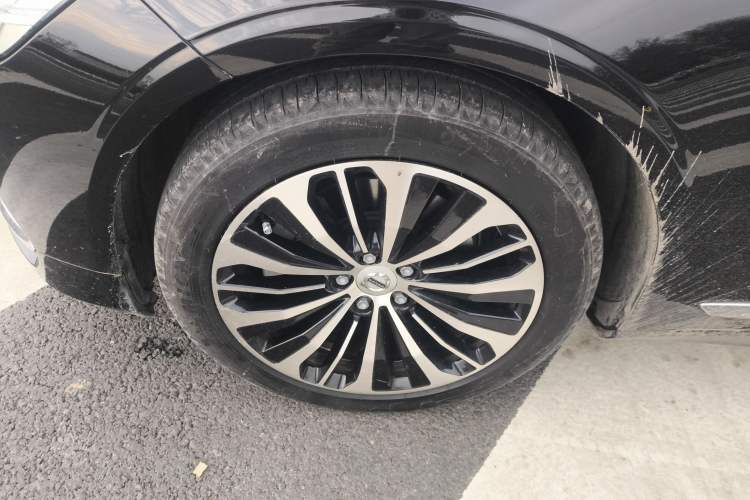 Used Volvo S90 2023 B5 Zhiyi Luxury Edition Left Front Wheel Hub