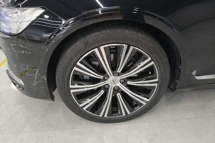 Used Volvo S90 2023 B5 Zhiyuan Luxury Edition Left Front Wheel Hub