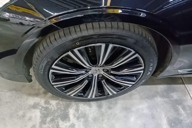 Used Volvo S90 2023 B5 Zhiyuan Luxury Edition Left Front Wheel Hub