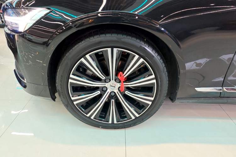 Used Volvo S90 2023 B5 Zhiyuan Luxury Edition Left Front Wheel Hub
