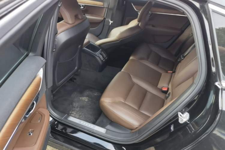 Used Volvo S90 2023 B5 Zhiyi Luxury Edition Left Rear Seat