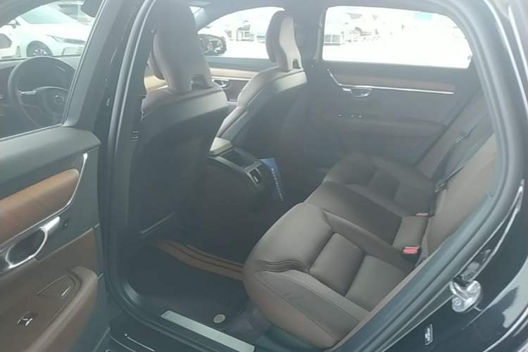 Used Volvo S90 2023 B5 Zhiyi Luxury Edition Left Rear Seat