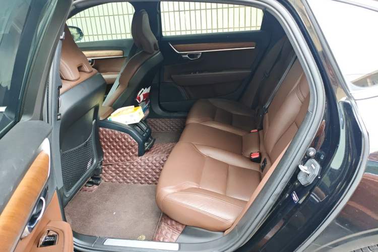 Used Volvo S90 2023 B5 Zhiyi Luxury Edition Left Rear Seat