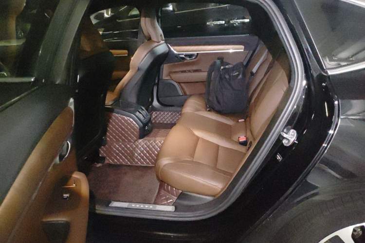 Used Volvo S90 2023 B5 Zhiyi Luxury Edition Left Rear Seat
