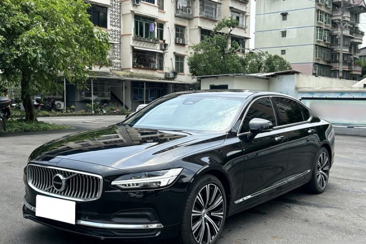 Used Volvo S90 2023 B5 Zhiyuan Luxury Edition Guazi used car, China used car export, Used car for sale, Used Volvo cars, Cheapest cars for sale