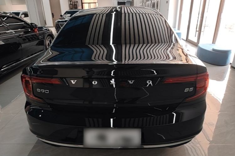 Used Volvo S90 2023 B5 Zhiyuan Luxury Edition Rear