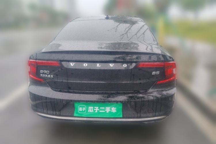 Used Volvo S90 2023 B5 Zhiyuan Luxury Edition Rear