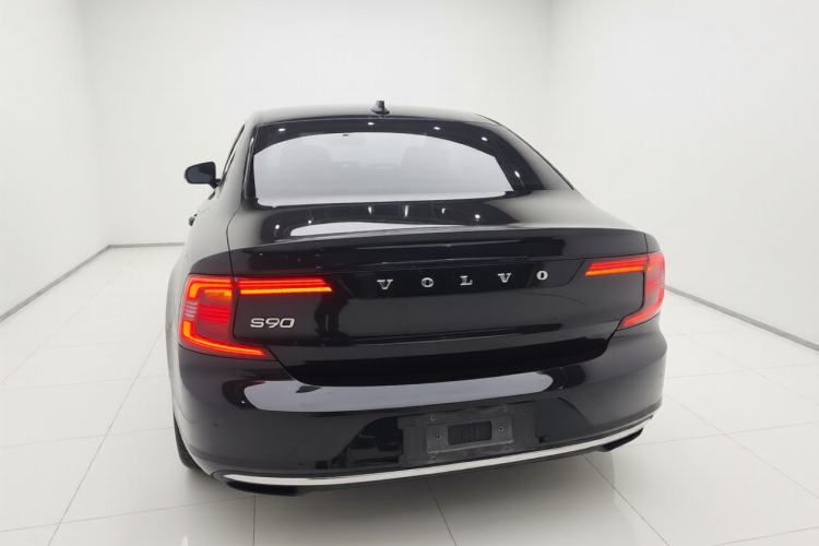 Used Volvo S90 2023 B5 Zhiyuan Luxury Edition Rear