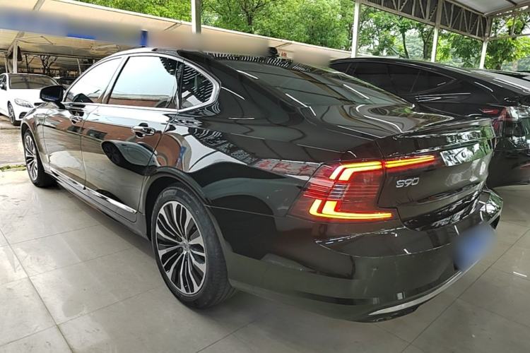 Used Volvo S90 2023 B5 Zhiyi Luxury Edition Rear Left 45 Deg